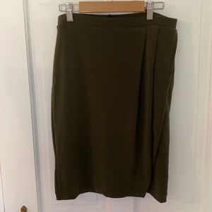 Banana Republic faux wrap skirt. Size S.